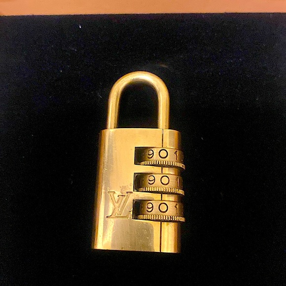 Exquisite Extremely Rare Louis Vuitton Combination Lock #310 - Picture 3 of 8